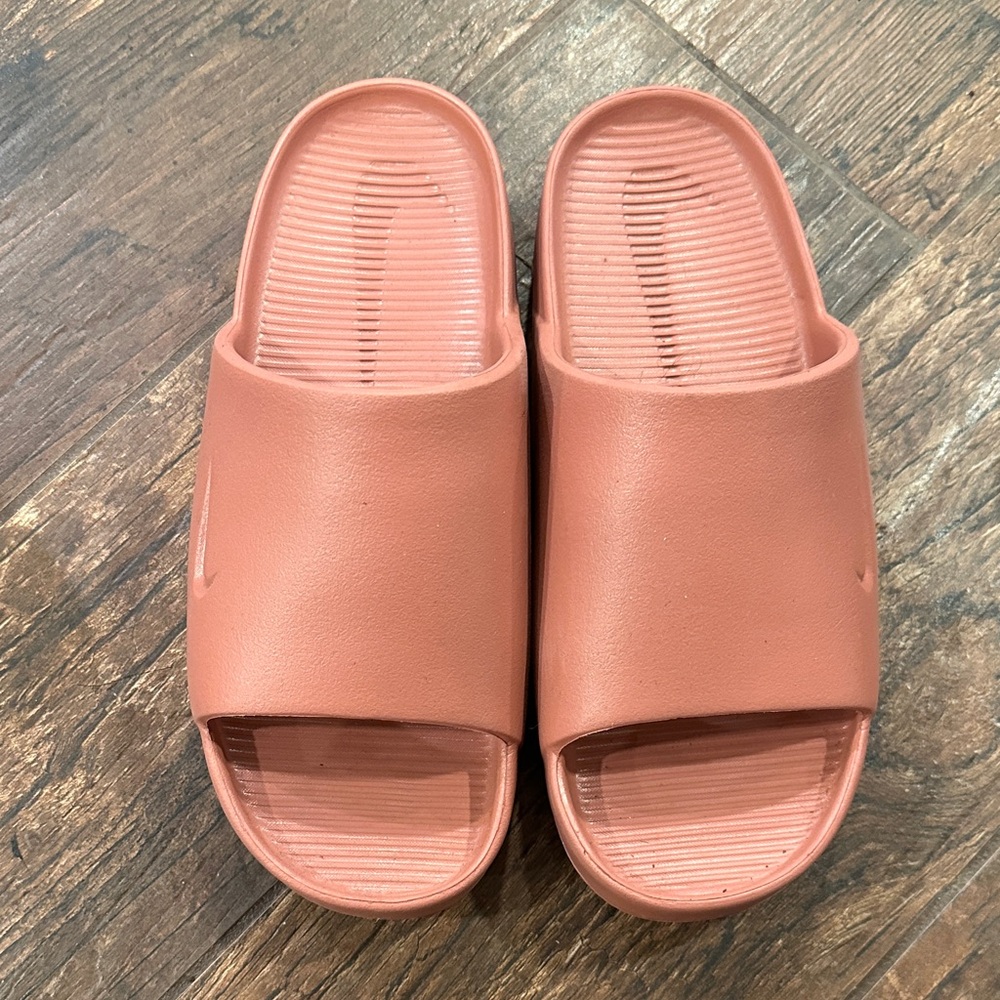 WOMEN'S NIKE CALM SLIDE SPORT SLIDES